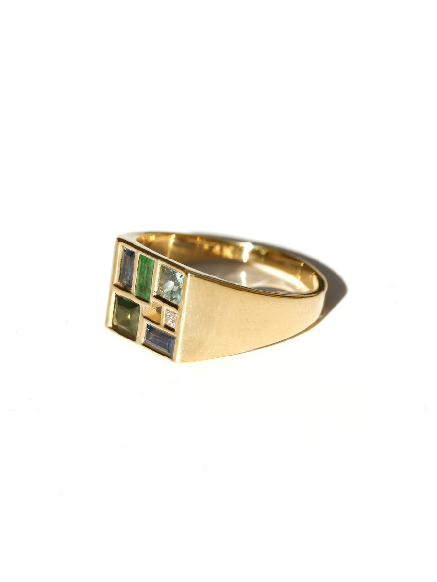 Poetic Mind Blue Sapphire Ring - 14k Yellow Gold